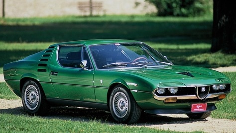 Alfa Romeo Montreal