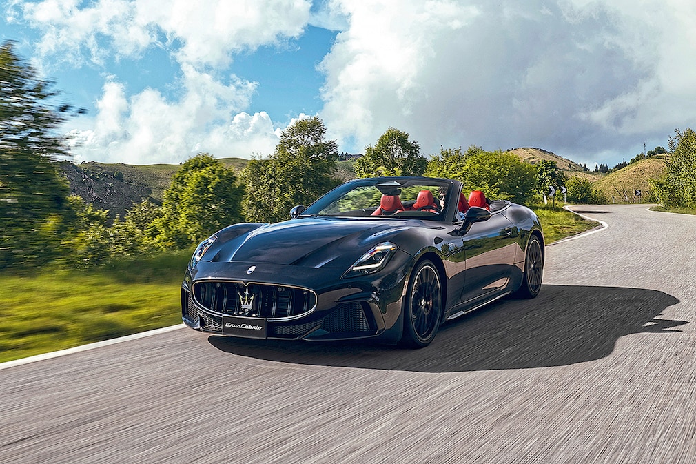 Maserati GranCabrio Trofeo   Maserati GranCabrio Folgore