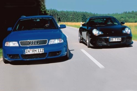 MTM Audi RS4 gegen Porsche 911 von Techart