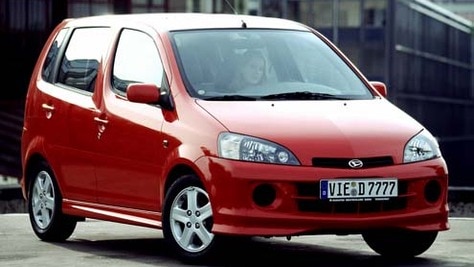 Daihatsu YRV