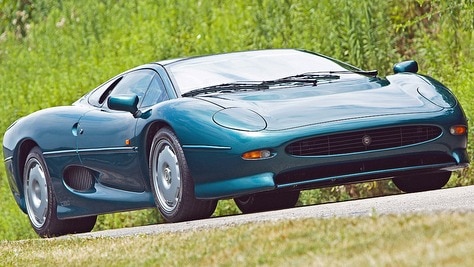 Jaguar XJ 220