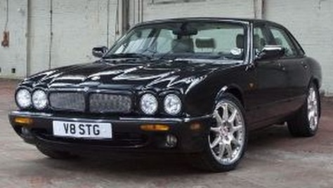Jaguar XJR