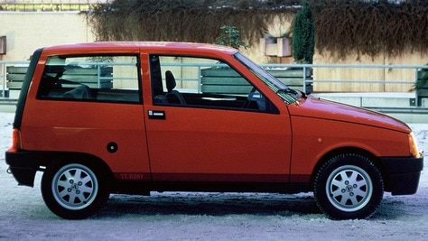 Lancia Y10