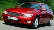 Lexus IS XE1