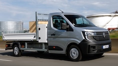 Renault Master mit Pritsche