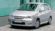 Suzuki Liana