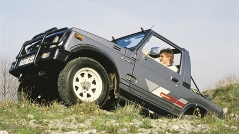 Suzuki SJ