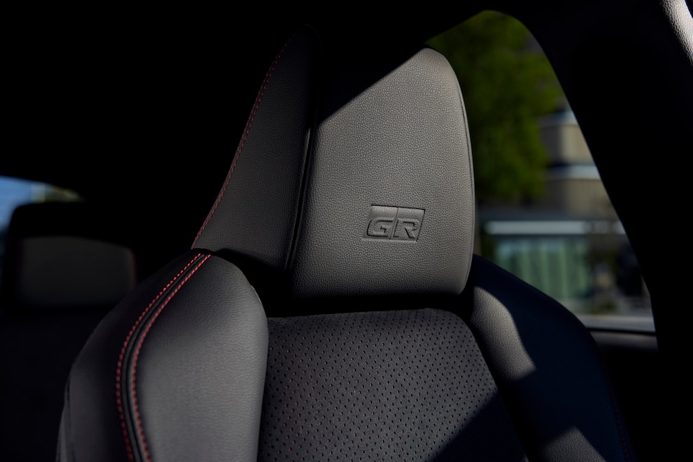 Toyota Yaris GR Sport MJ 2025 Kopfstütze