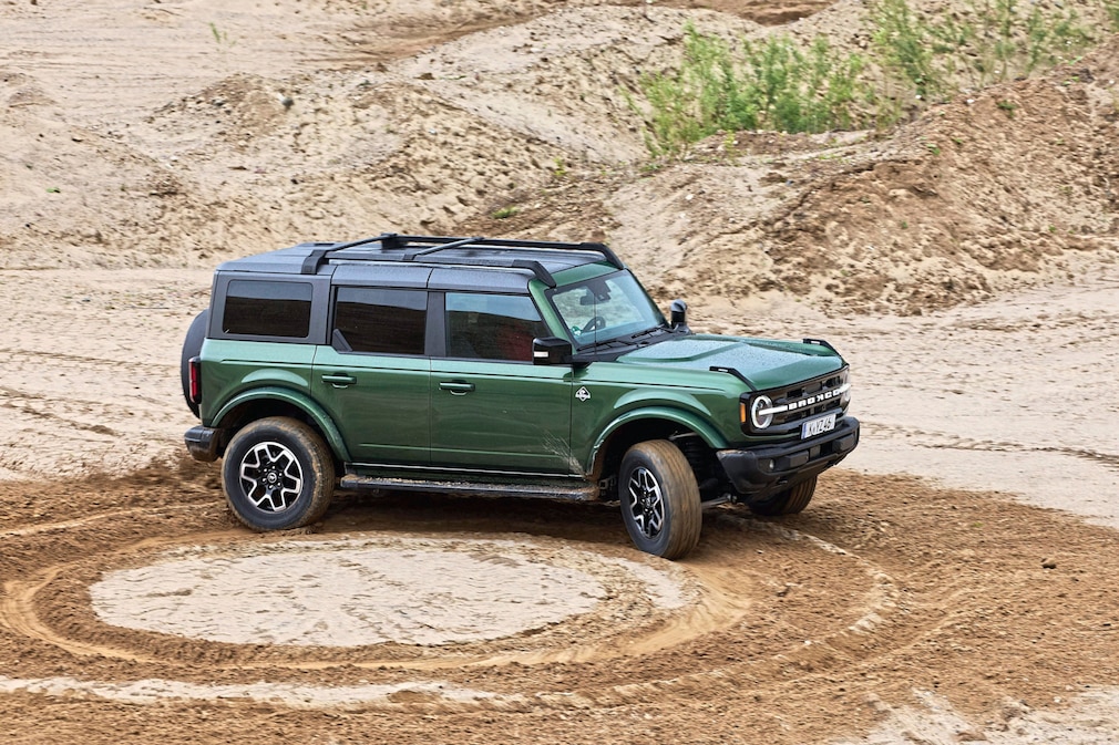 Ford Bronco 2.7L EcoBoost 4x4