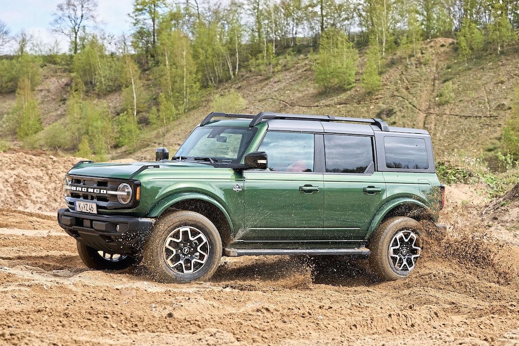 Ford Bronco 2.7L EcoBoost 4x4