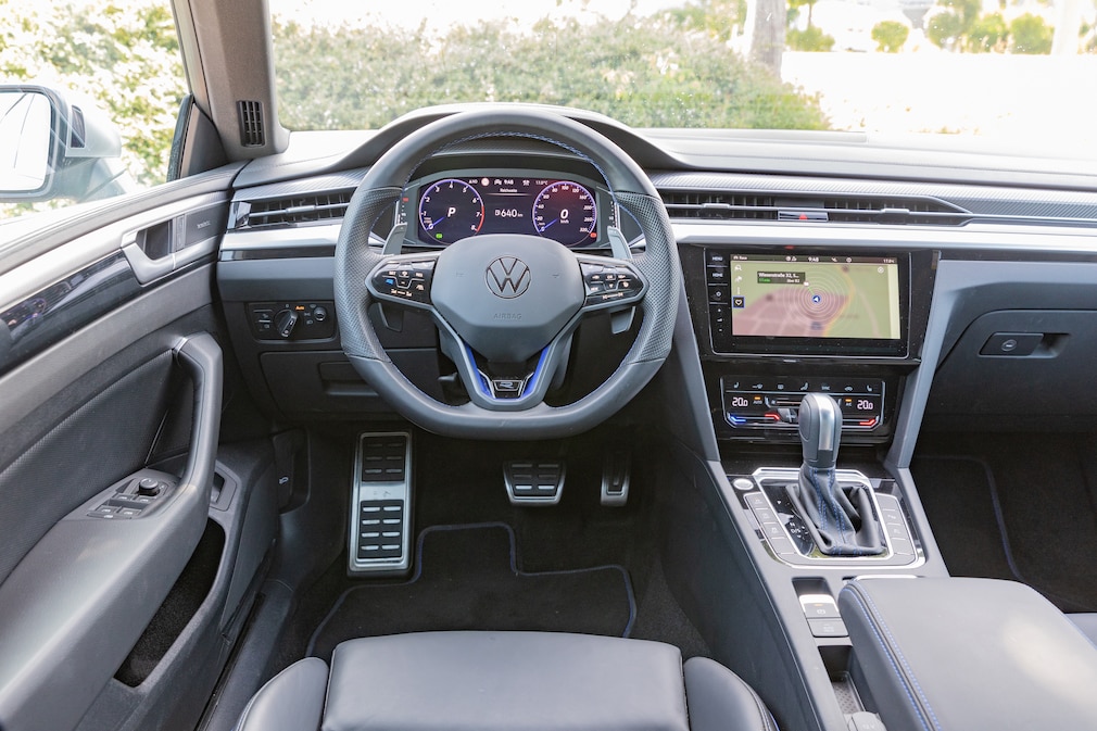 VW Arteon R Shooting Brake