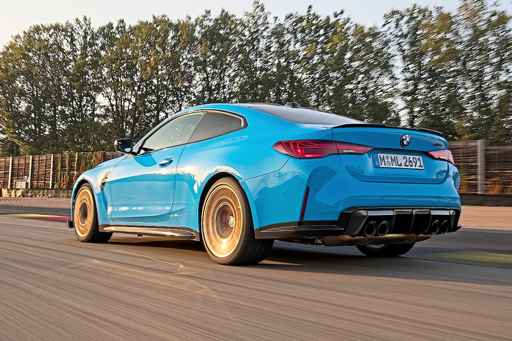 BMW M4 CS