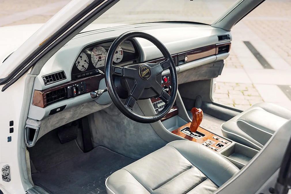 Mercedes-Benz 500 SEC