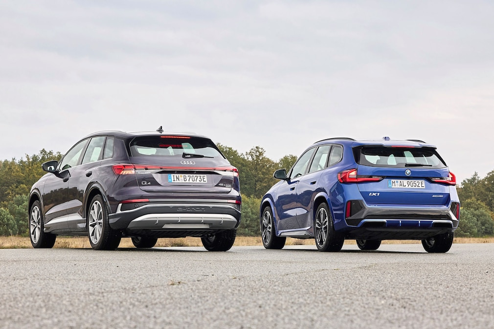 Audi Q4 e-tron 45 quattro BMW iX1 xDrive30
