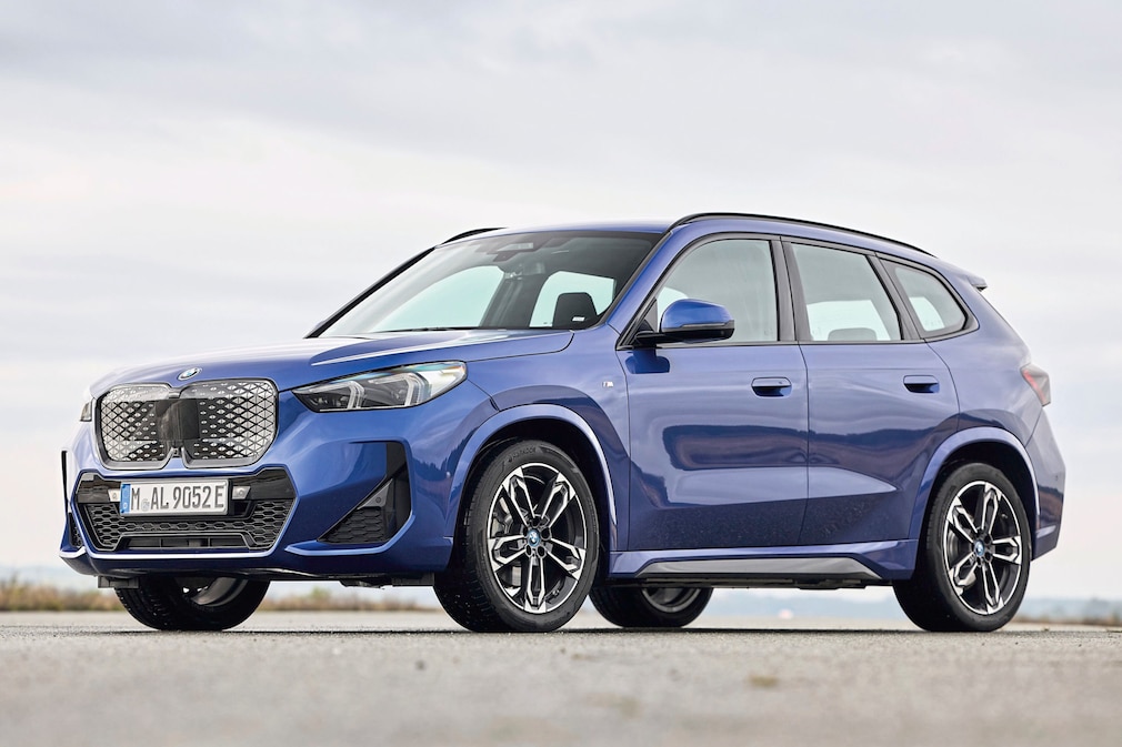 BMW iX1 xDrive30
