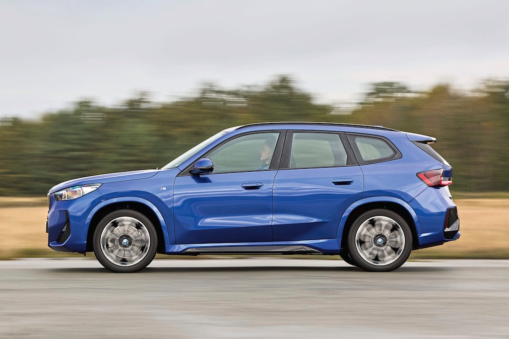 BMW iX1 xDrive30