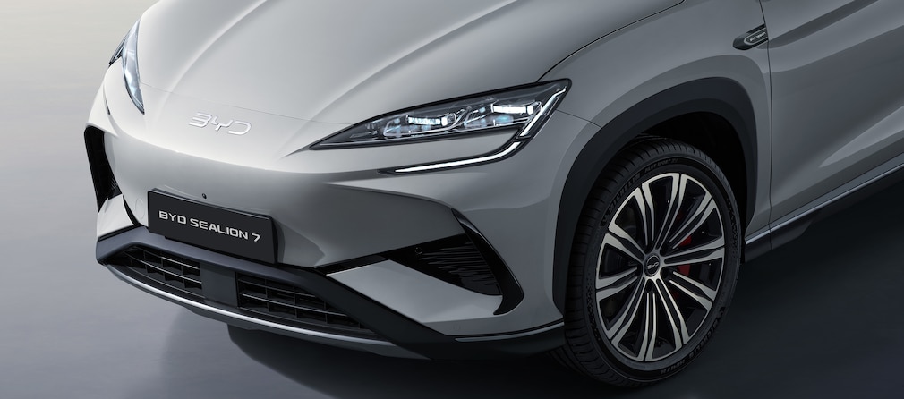 BYD Sealion 7