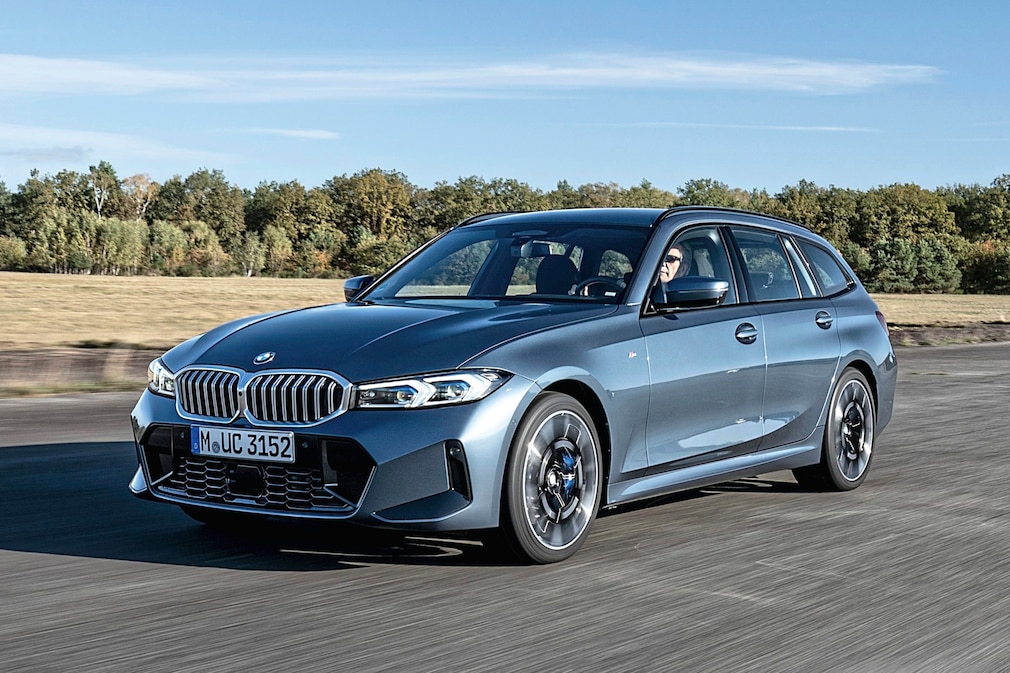 BMW 330i xDrive Touring