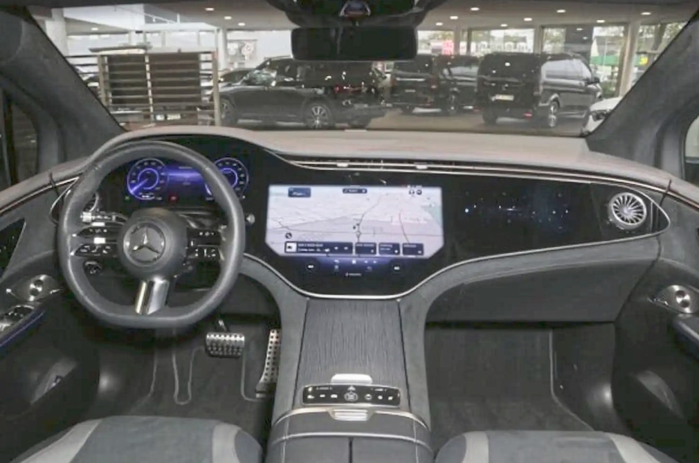 Mercedes EQE 500 SUV