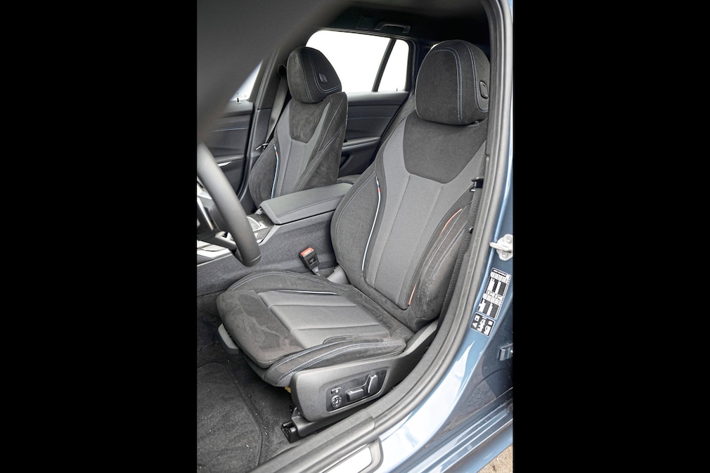 BMW 330i xDrive Touring