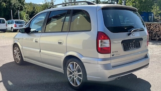Opel Zafira OPC