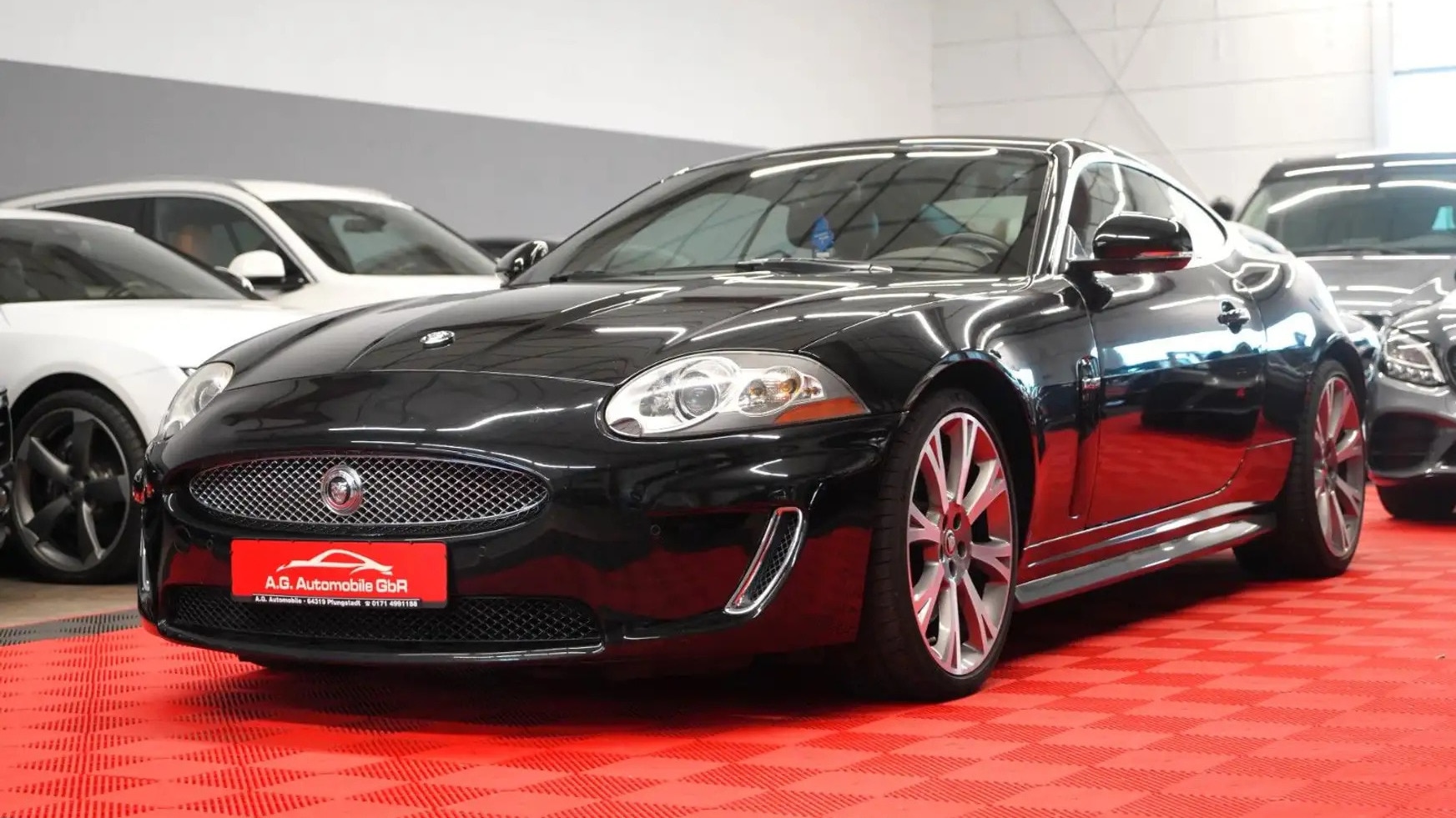 Edles-V8-Coup-von-Jaguar-zum-Polo-Preis