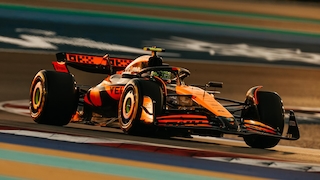 McLaren legt im Titelkampf vor