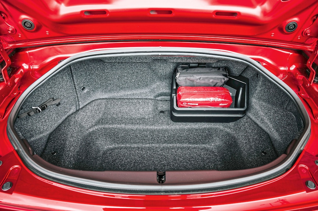 Mazda MX-5 RF Skyactiv-G 184