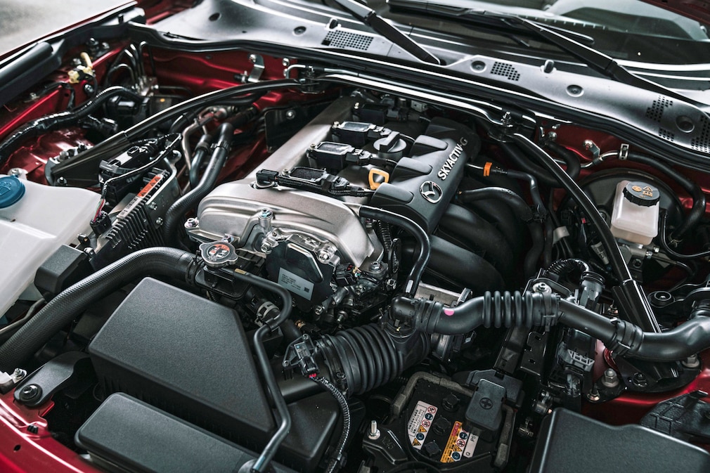 Mazda MX-5 RF Skyactiv-G 184