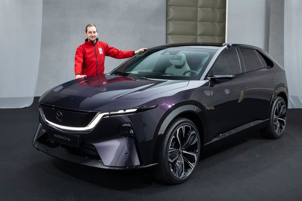 Mazda CX-6e