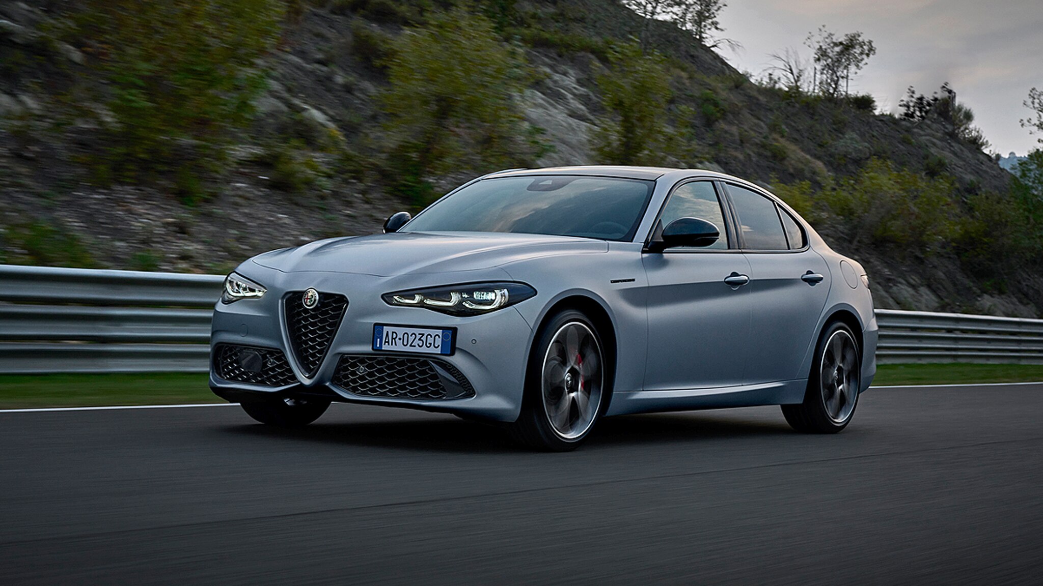 280-PS-starker-Alfa-Romeo-Giulia-Veloce-sofort-verf-gbar-im-Leasing