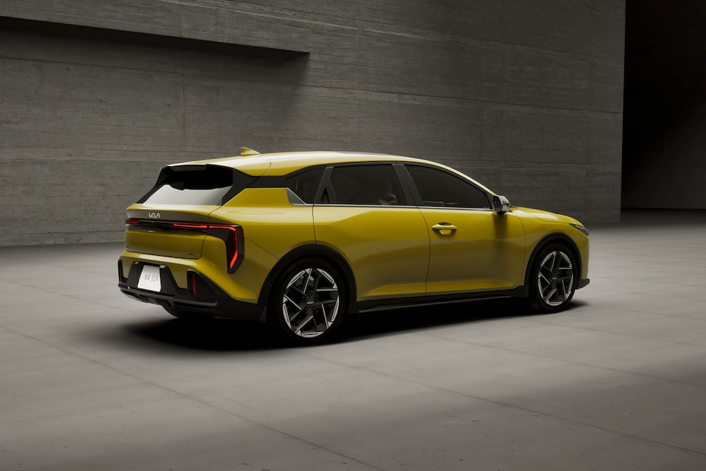 Kia K4 Hatchback