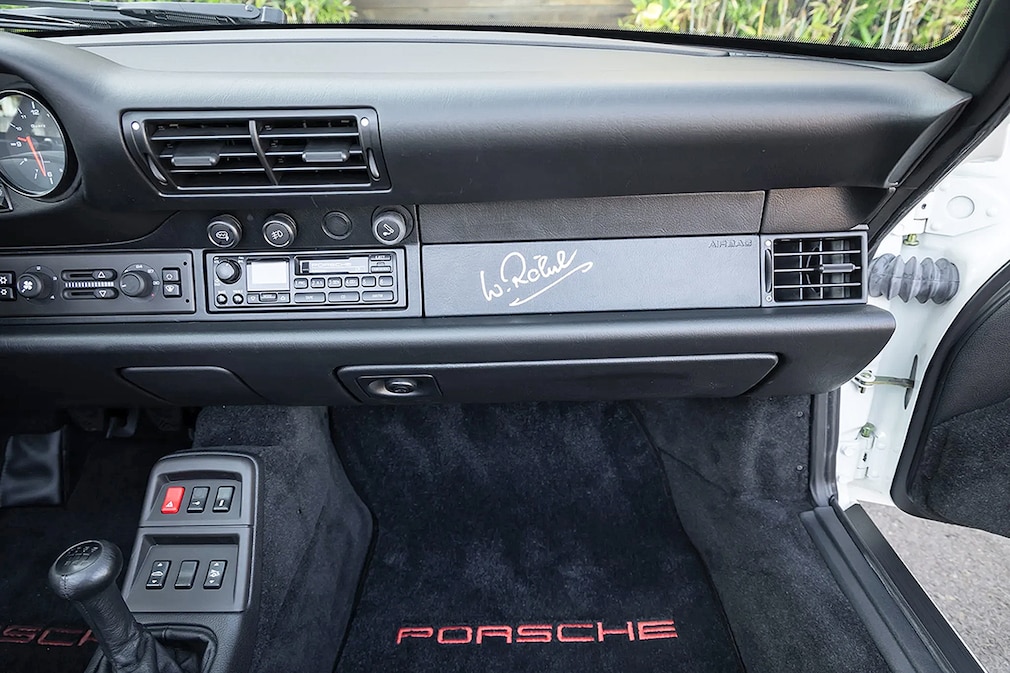 Porsche 911 Carrera Cabriolet