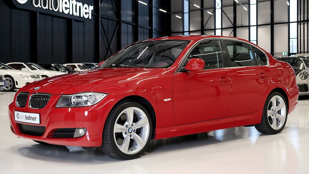 BMW 330i E90