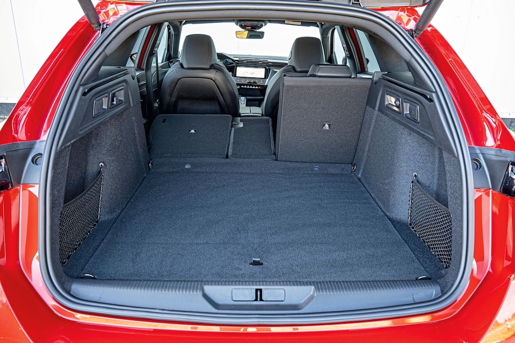 Peugeot 308 SW Hybrid 136