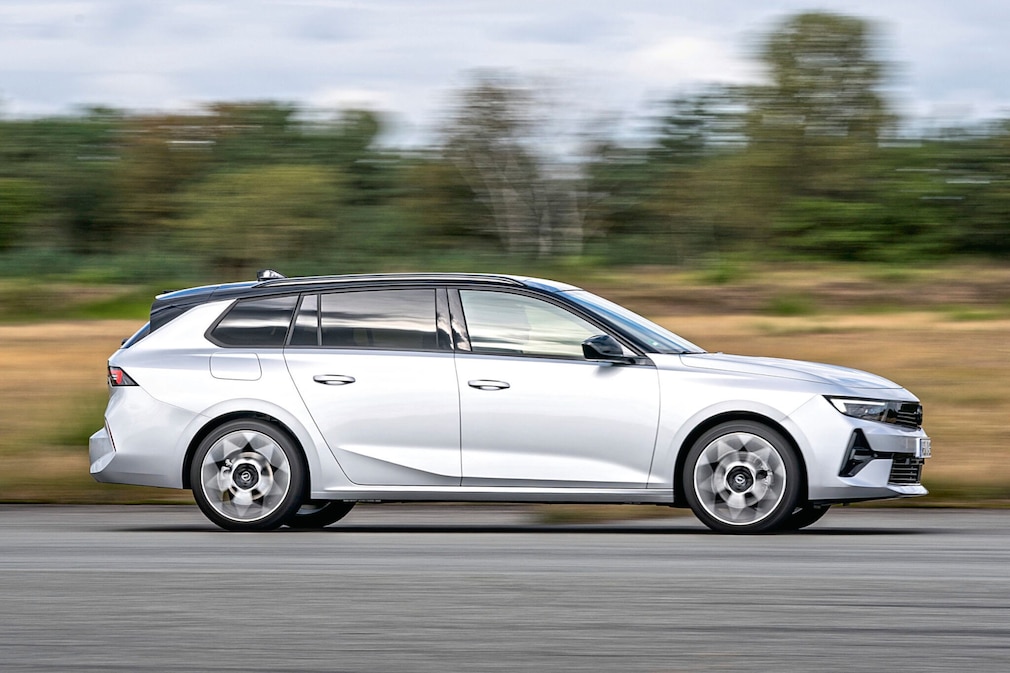 Opel Astra Sports Tourer 1.2 T Hybrid