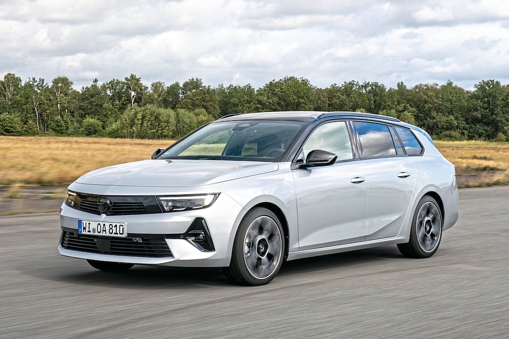 Opel Astra Sports Tourer 1.2 T Hybrid