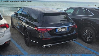 Mit dieser S-Klasse stimmt etwas nicht