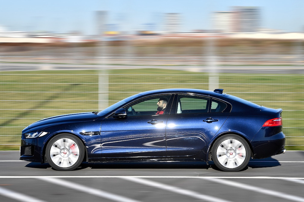 Jaguar XE S