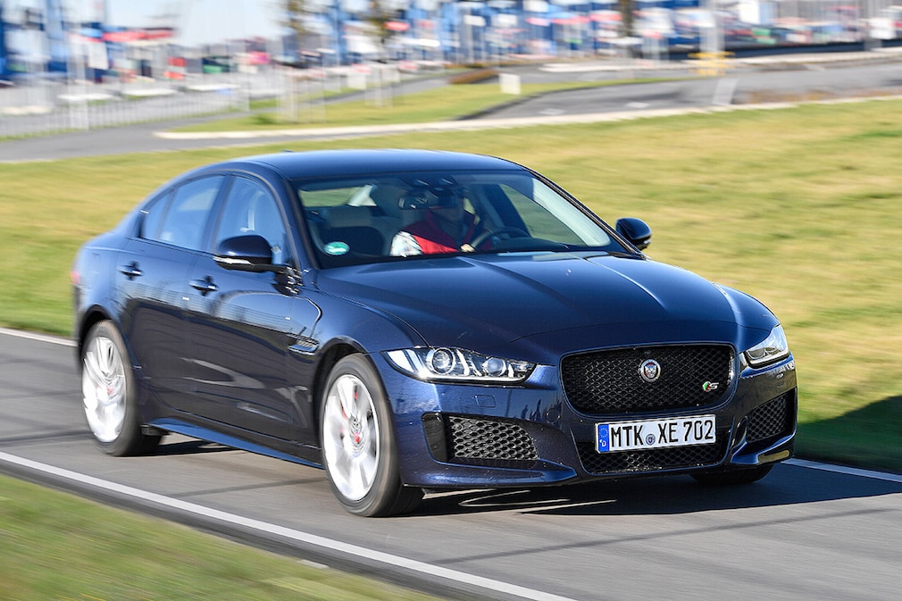 Jaguar XE S