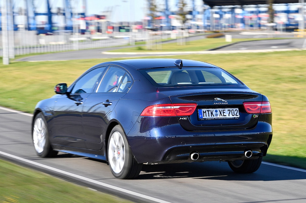 Jaguar XE S