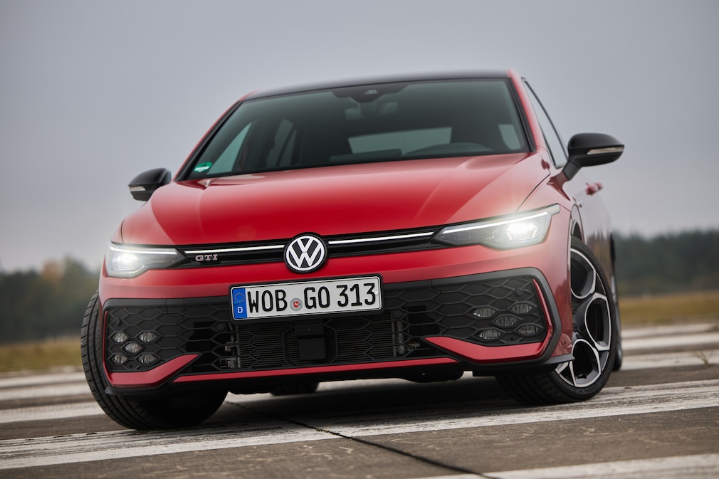VW Golf GTI 2.0 TSI