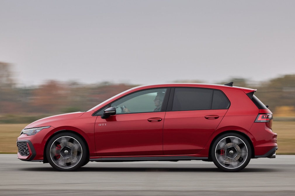 VW Golf GTI 2.0 TSI