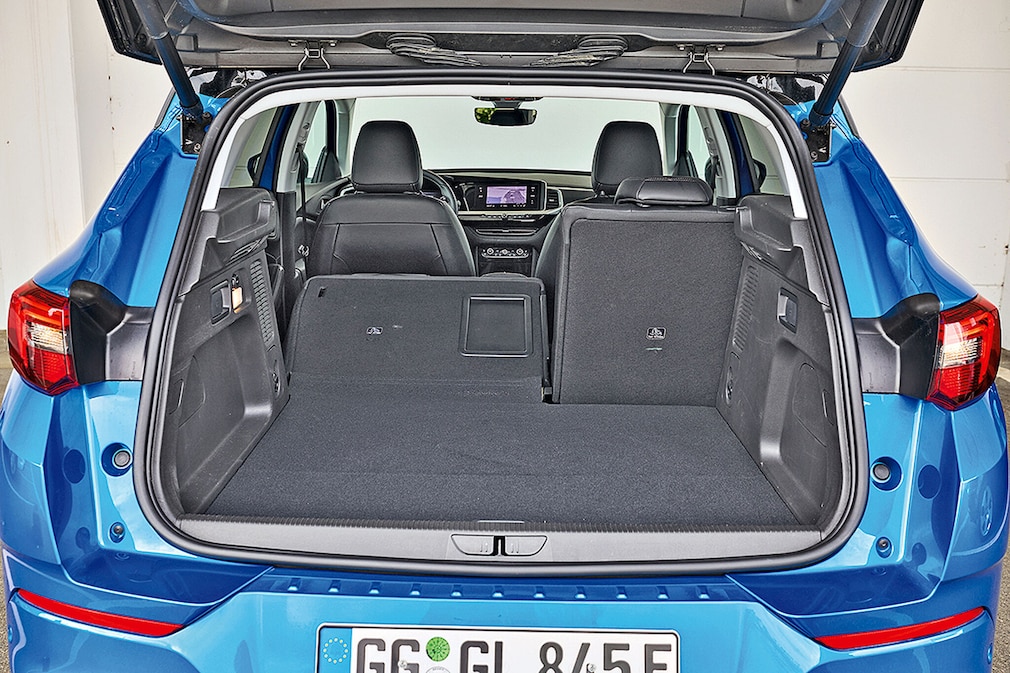 Opel Grandland Hybrid4
