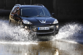 Peugeot 4007