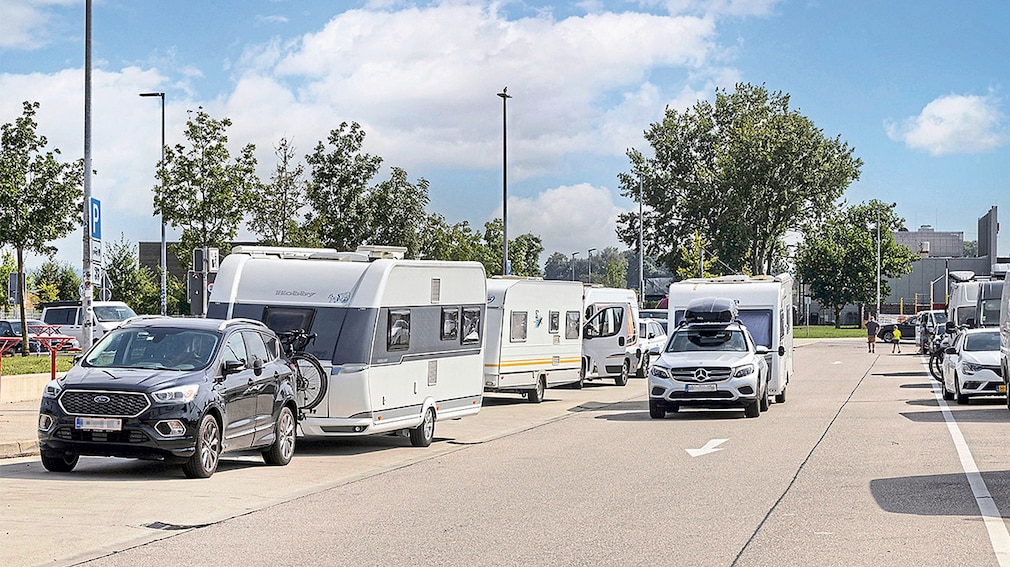 ADAC Test - Schlechter Camper - Service an Rastanlagen