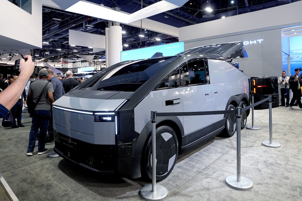 XPeng: Pick-up mit eingebautem Helikopter