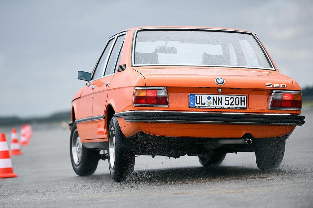 Mittelklasse-Limousinen im Test