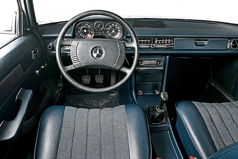 Mittelklasse-Limousinen im Test