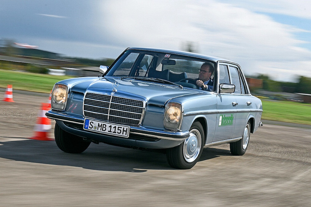 Mittelklasse-Limousinen im Test